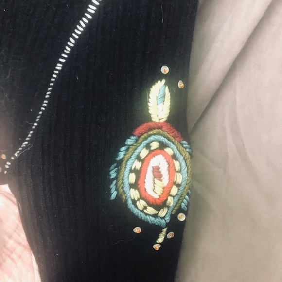 Size S twisted heart 100% cashmere sweater. - Picture 7 of 16